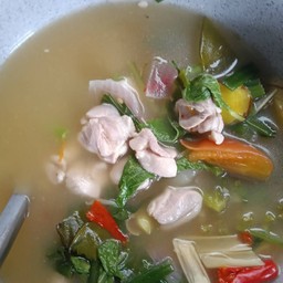 ต้มยำไก่น้ำใส