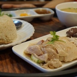 ไหณข้าวมันไก่ แม่ฟ้าหลวง