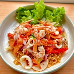 ยำมาม่ารวมมิตรทะเล