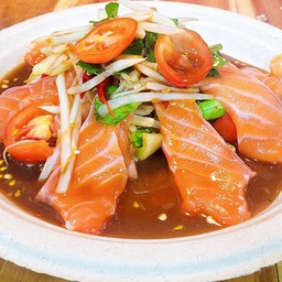 ตำแซลมอน