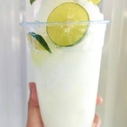 น้ำผึ้งมะนาวสดปั่น