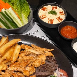 จานรวมย่าง (ไก่และเนื้อแกะ)