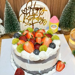 เค้กช็อคโกแลต สตอเบอร์รี่ ครีมสด 1 ปอนด์