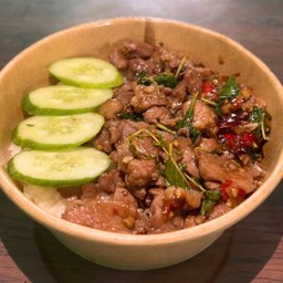 กะเพราหมู ชิ้น