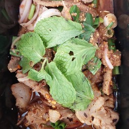 เนื้อน้ำตก