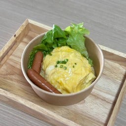 อุ่นหอม ข้าวกะเพรา ไข่ข้น มาม่าเกาหลี ของทานเล่น