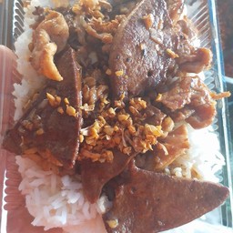 ตับหมูหมูชิ้นทอดกระเทียม