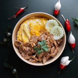 ข้าวไข่ข้น + หมูกระเทียม