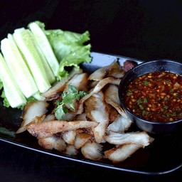 คอหมูย่าง