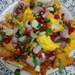 ยำไข่ดาว