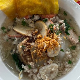 ก๋วยเตี๋ยวหมูน้ำใส