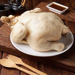 ไก่ต้มทั้งตัวสับ