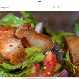 ยำหมูกรอบ เป็นกับข้าว