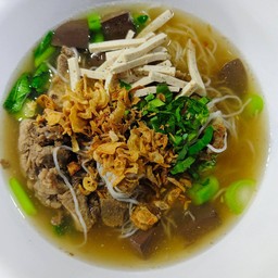 ก๋วยจั้บญวนกระดูกหมู