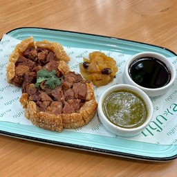 หมูกรอบชาชู ฤดูกาลซัตนี่ย์สับปะรด