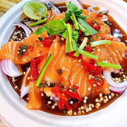 ยำแซลม่อน