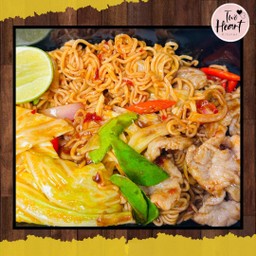 มาม่าผัดต้มยำแห้ง