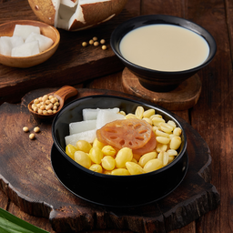 น้ำเต้าหู้ฮ่องเต้(มะพร้าวกะทิ,เม็ดบัว,รากบัว,แปะก๊วย)