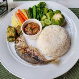ข้าวชุดน้ำพริกกะปิ-ปลาทูทอด