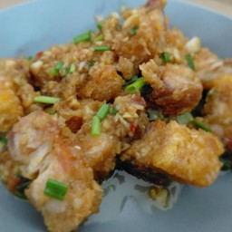กับข้าว - หมูกรอบคั่วพริกเกลือ