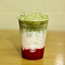 Matcha Strawberry Milk - มัทฉะสตรอว์เบอร์รี่นมสด