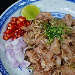 ข้าวหมูคั่วกะปิ