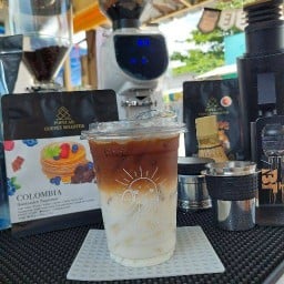 Good Days Slowbar(Coffee) หน้าตลาดไก่เขียงหมู