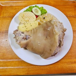 ขาหมูต้ม