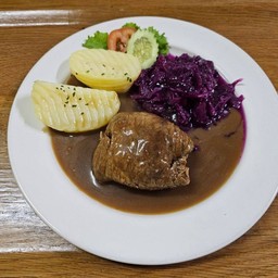 เนื้อม้วน