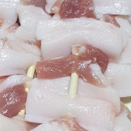 หมูสามชั้น