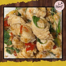 ข้าวราดกะเพราไก่ชิ้น