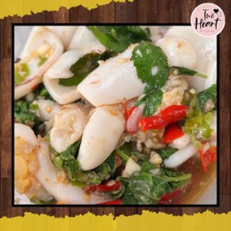 ข้าวราดกะเพราปลาหมึก