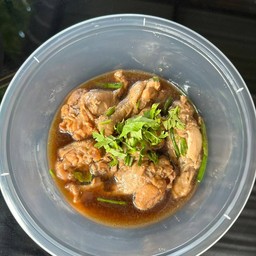 ก๋วยเตี๋ยวน่องปีกบน