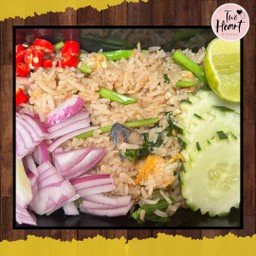 ข้าวผัดคะน้าปลาเค็ม