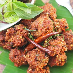 ลาบไก่ทอดพริก