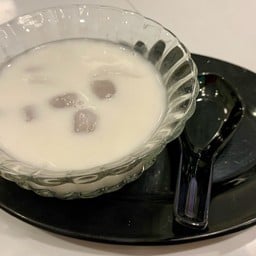 Taro Balls In Coconut Milk