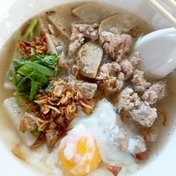 ก๋วยจั๊บญวนทรงเครื่อง