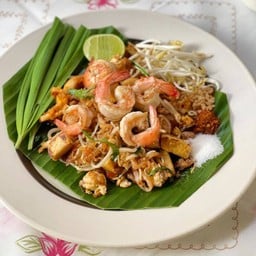 ผัดไทยกุ้งสด