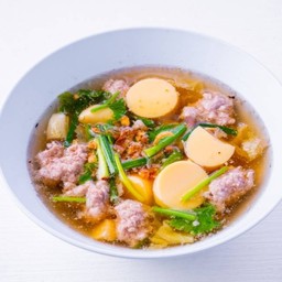 แกงจืดเต้าหู้หมูสับผักกาดขาว