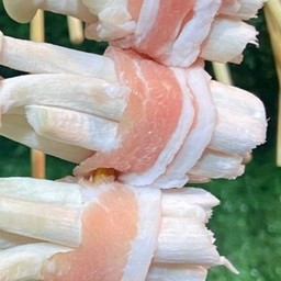 เห็ดชิเมจิพันสามชั้น