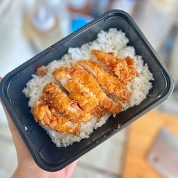 ข้าวหน้าไก่กรอบ