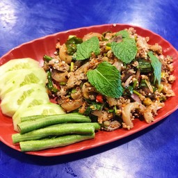 ลาบหมู (แบบคั่วแห้ง)