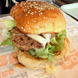 HamburgerJJ สาขา4 ไผ่ต่ำ หนองแค ปตท.ดีบี ปิโตรเลียมไผ่ต่ำ