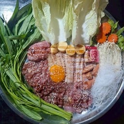 Singha Cafe'1984 หมูจุ่มและอาหาร Singha Cafe'1984