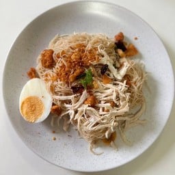 หมี่ไก่ฉีก & ของกินเพลินๆ -