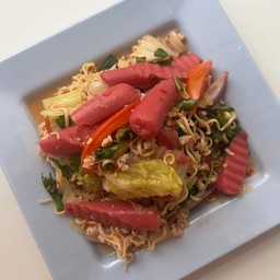 ยำแซ่บลั่นทุ่ง ทะลุซอย