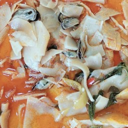 แกงหน่อไม้ดองหอยแมลงภู่