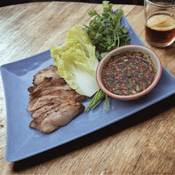 หมูย่างน้ำจิ้มแจ่ว