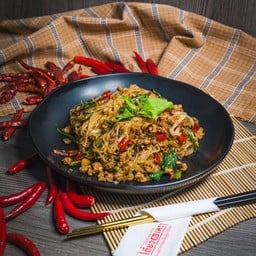 กะเพราเส้นเล็ก-หมูสับ