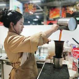 โรตีเนยสดนมฝอยทอง